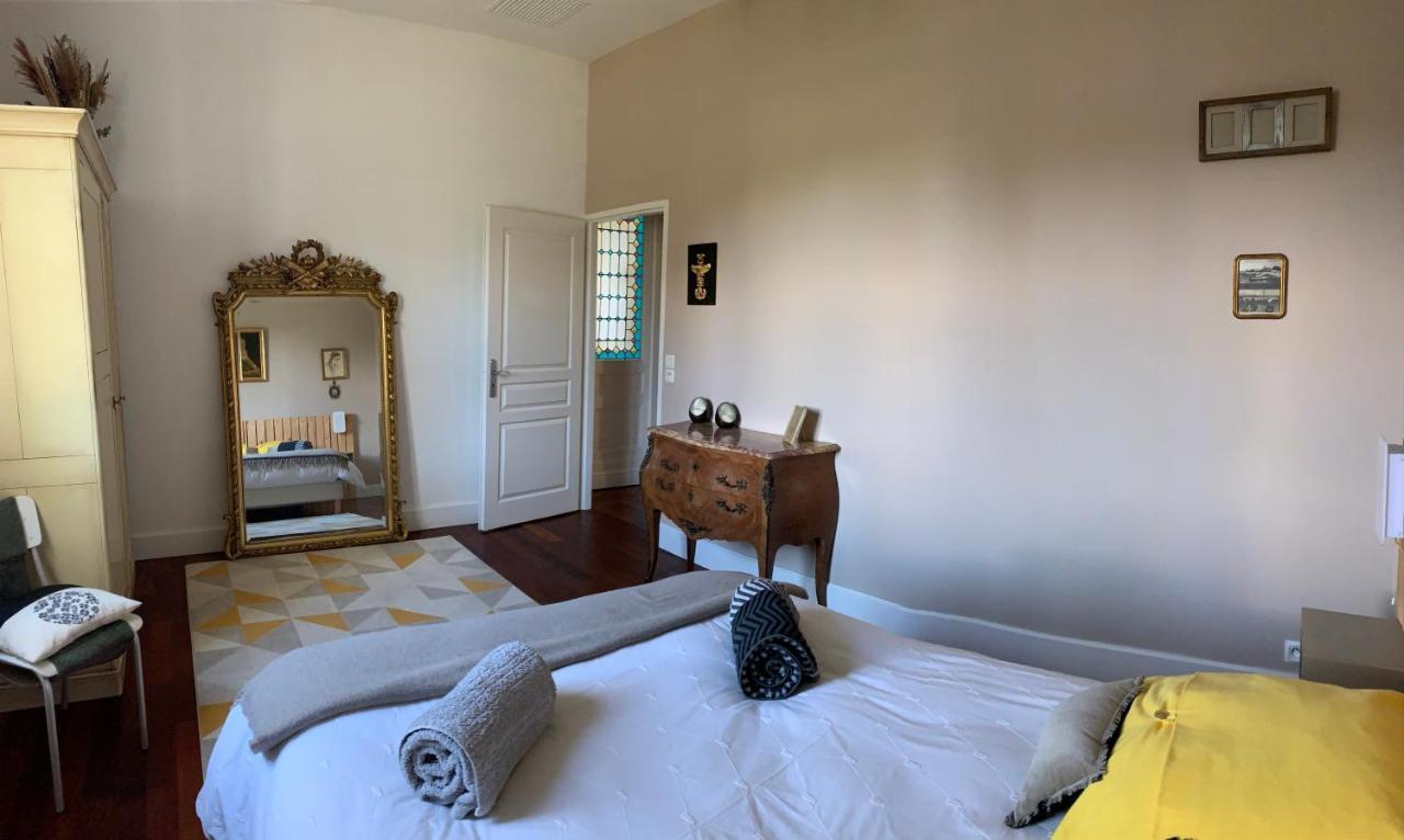 Suite Privative Abella - Aile De Maison Bourgeoise Ambares-et-Lagrave Exteriér fotografie